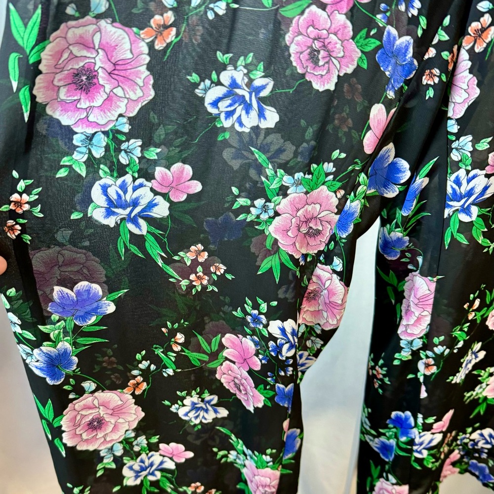 Torrid Floral Black Flowy Wide Leg Sheer Pants with Built‎ in Shorts Size 00 M/L - Picture 6 of 12